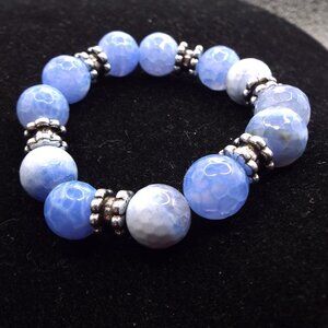 PERIWINKLE BLUE LACE AGATE FACETED BALLS STRETCH BRACELET 18